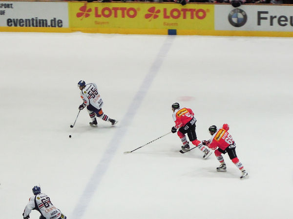 意外と面白いアイスホッケー スロバキア対スイス 11 Deutschland Cup Eishockey Slowakei Vs Schweiz ドイチュ流 Der Deutsche Weg