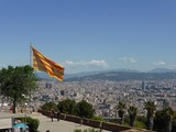 カタルーニャの旗とバルセロナ
