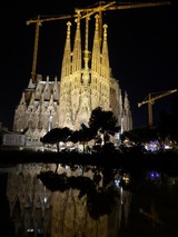 夜のサグラダ・ファミリア