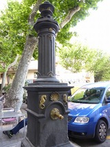 街中の水飲み場