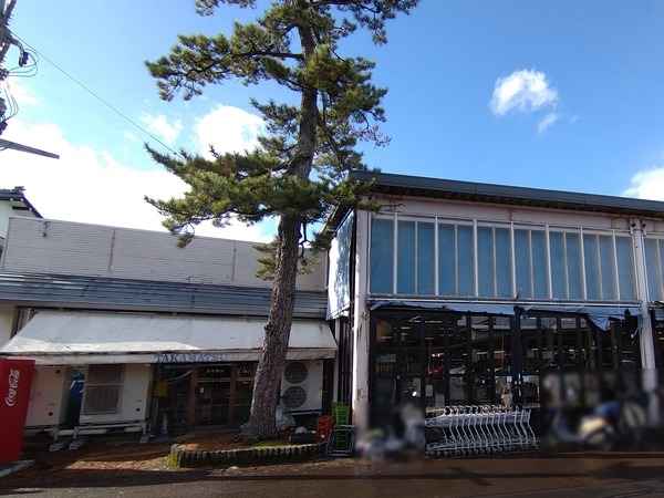 タカマツストアー