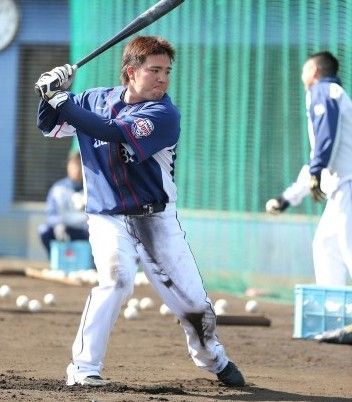 2016y11m30d_100536541