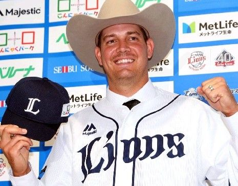 2018y08m10d_175405081