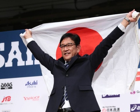 2021y12m02d_235224030