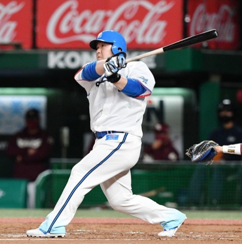 中村剛也(38) 打率.284 18本塁打 74打点