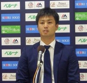 2016y12m05d_194051175