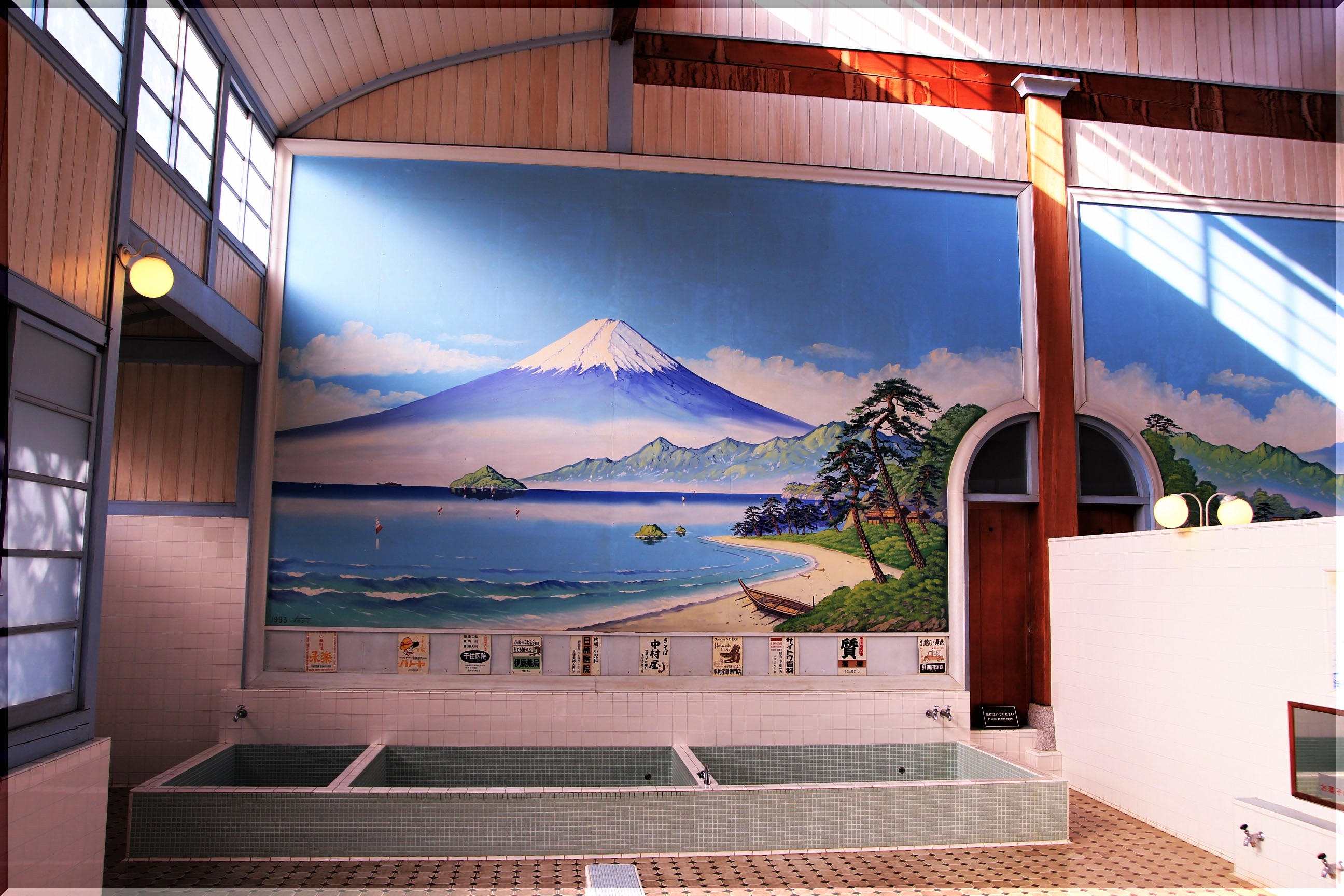 どの方向からでも富士山は 銭湯の壁面 雲水のひとりごと