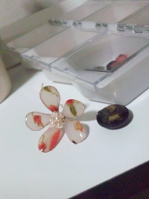 レジンでアメリカンフラワーもどき 自適遊戯 抄