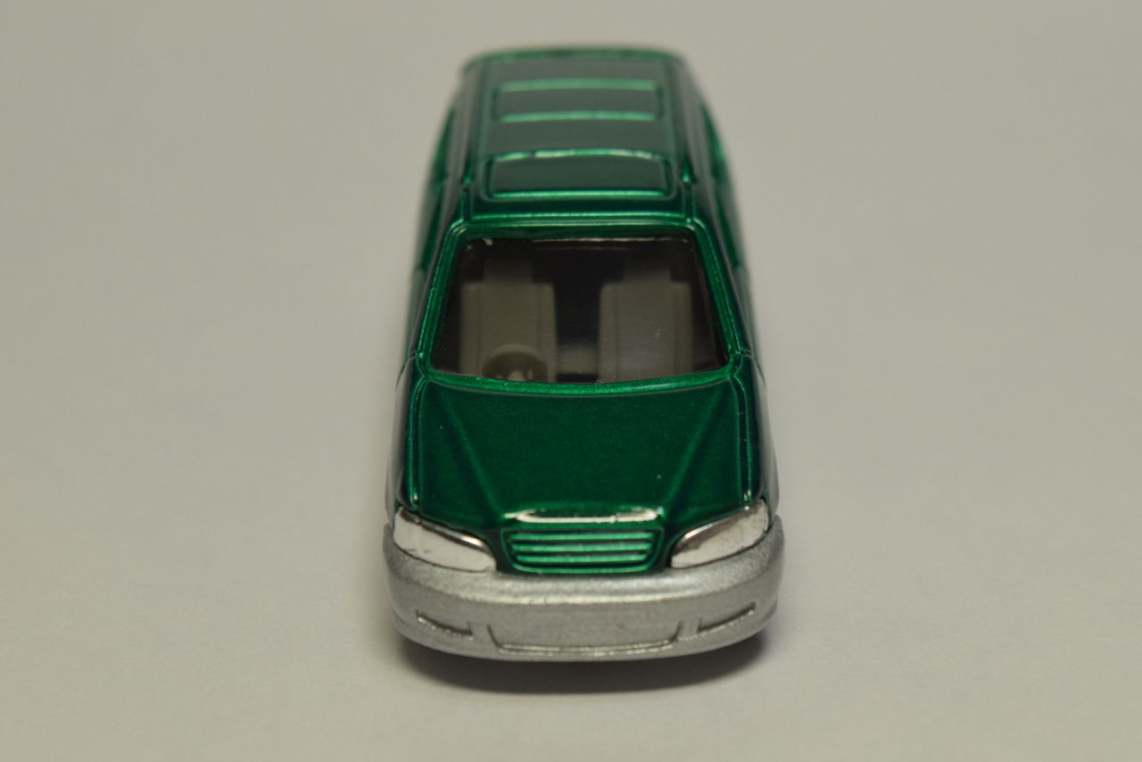 絶版トミカ紹介】 No.50 トヨタ イプサム : トミカ研究隊