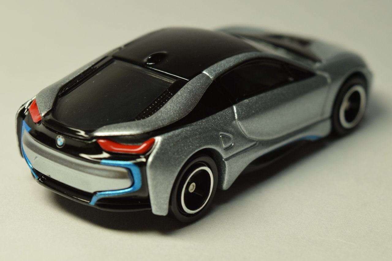 トミカ 2016年11月の新車 No.17 BMW i8 レビュー : トミカ研究隊 トミカ 2016年11月の新車 No.17 BMW i8 レビュー : トミカ研究隊