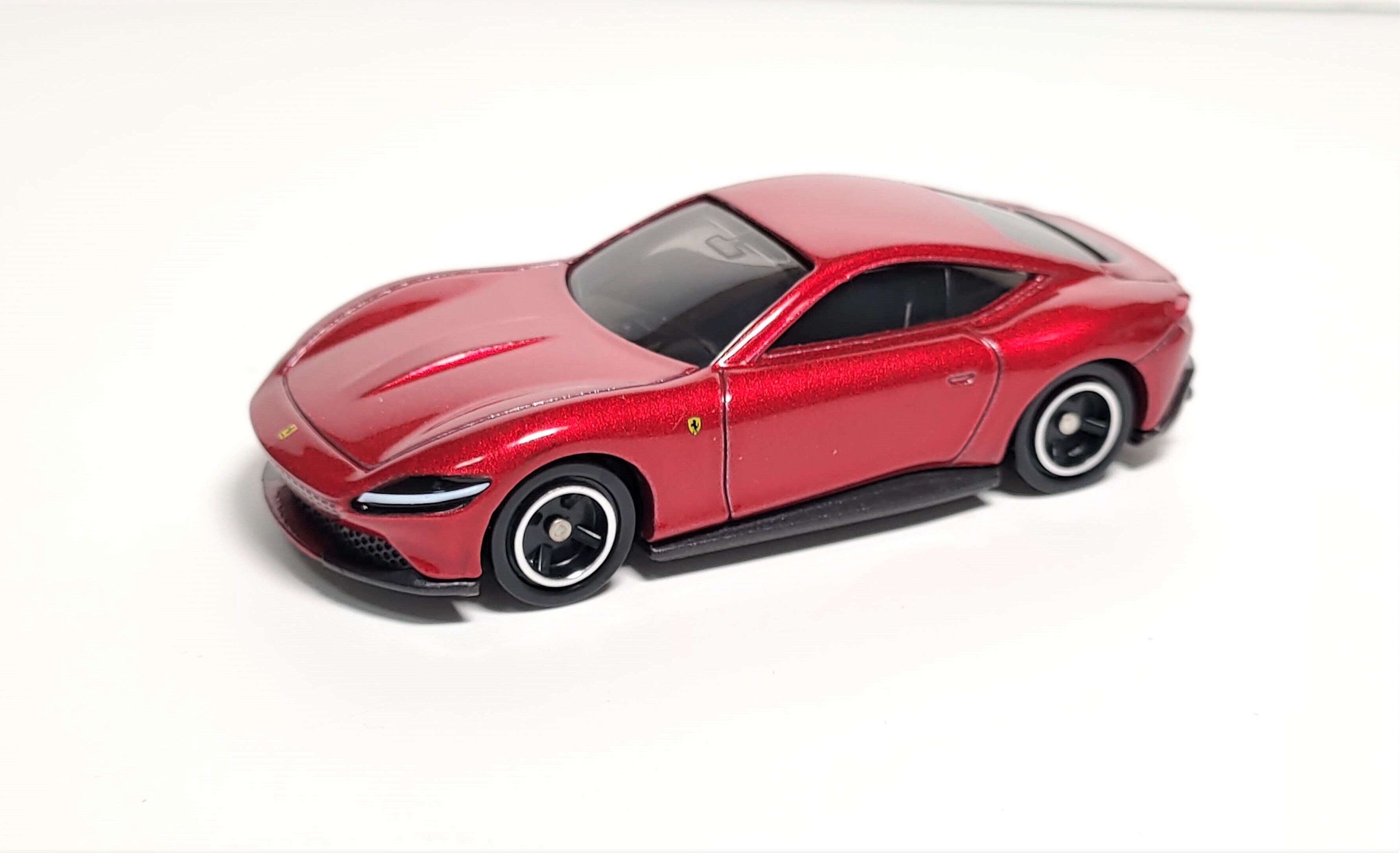 トミカ2021年8月の新車 No.17 フェラーリ ローマ レビュー : トミカ研究隊
