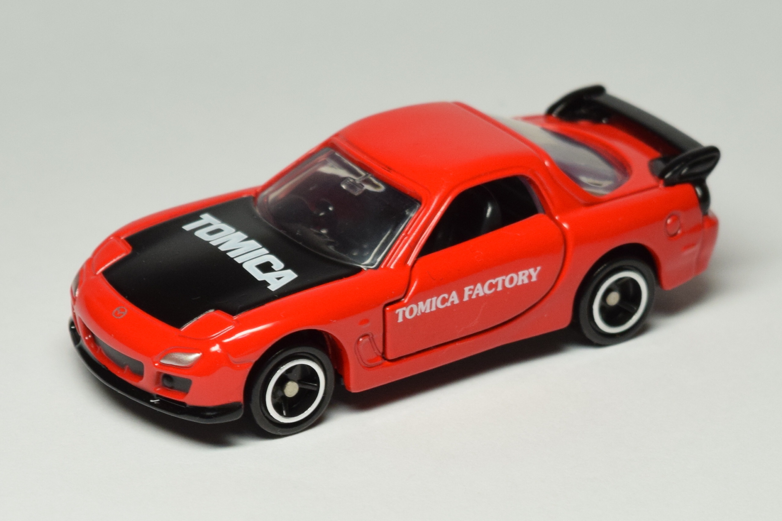 トミカ紹介】トミカ組み立て工場 第11弾 マツダ RX-7 : トミカ研究隊 トミカ紹介】トミカ組み立て工場 第11弾 マツダ RX-7 : トミカ研究隊