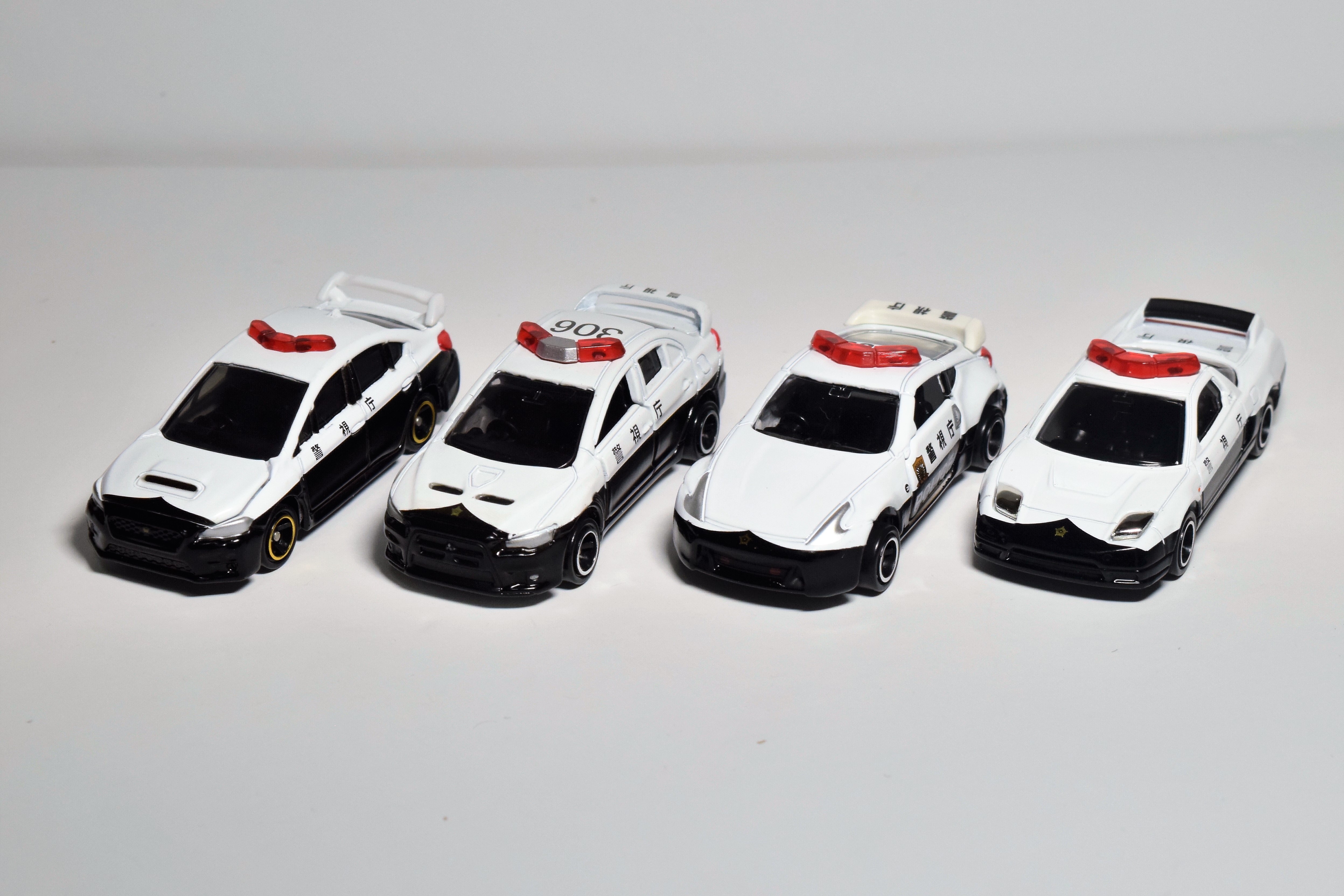 トミカ AEON 日本警察仕様　日産　SUBARU 3種類 喜ばれる誕生日プレゼント 選ぶなら ミニカー SUBARU 3種類 日産