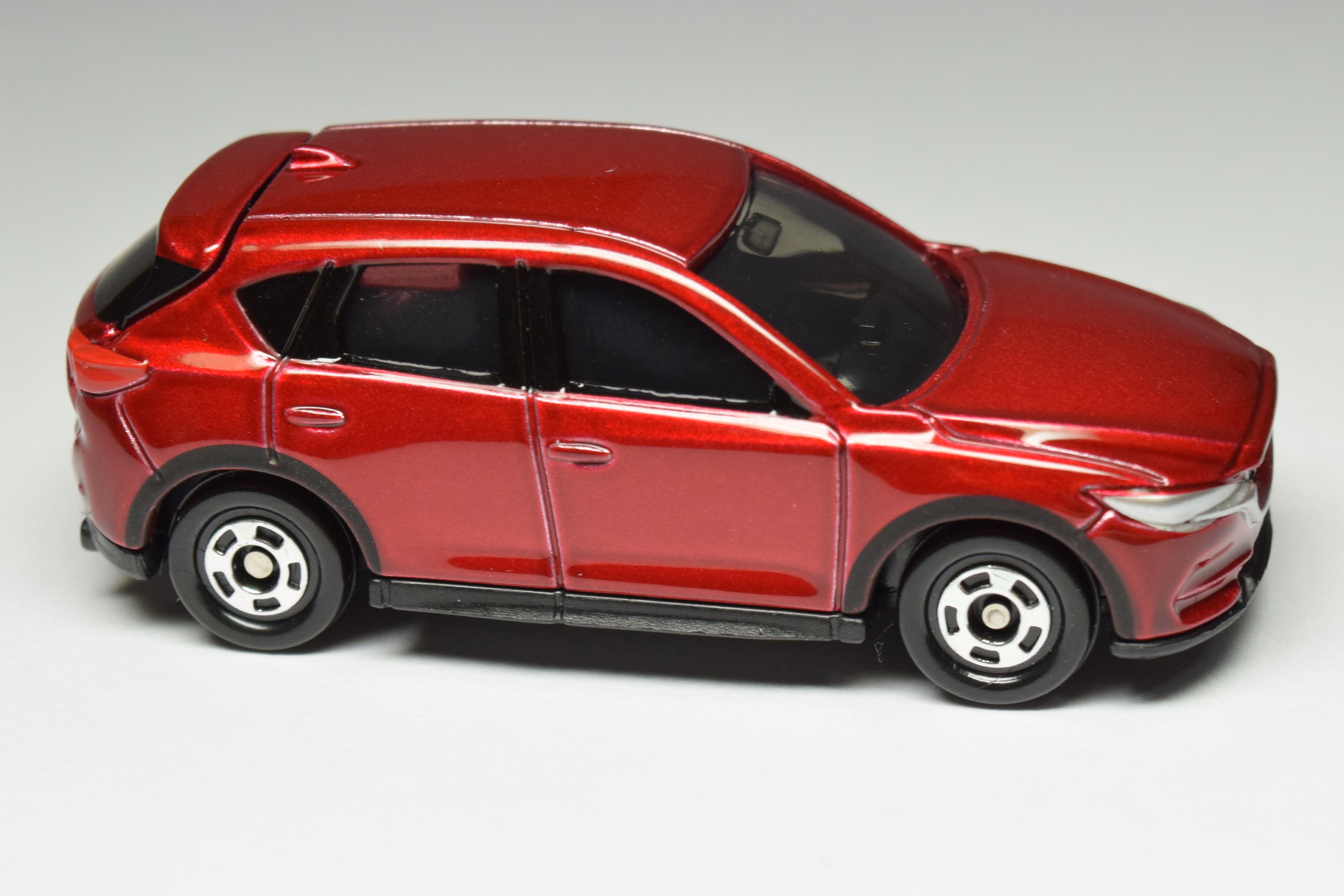 トミカ 2018年1月の新車 No.24 マツダ CX-5 レビュー : トミカ研究隊