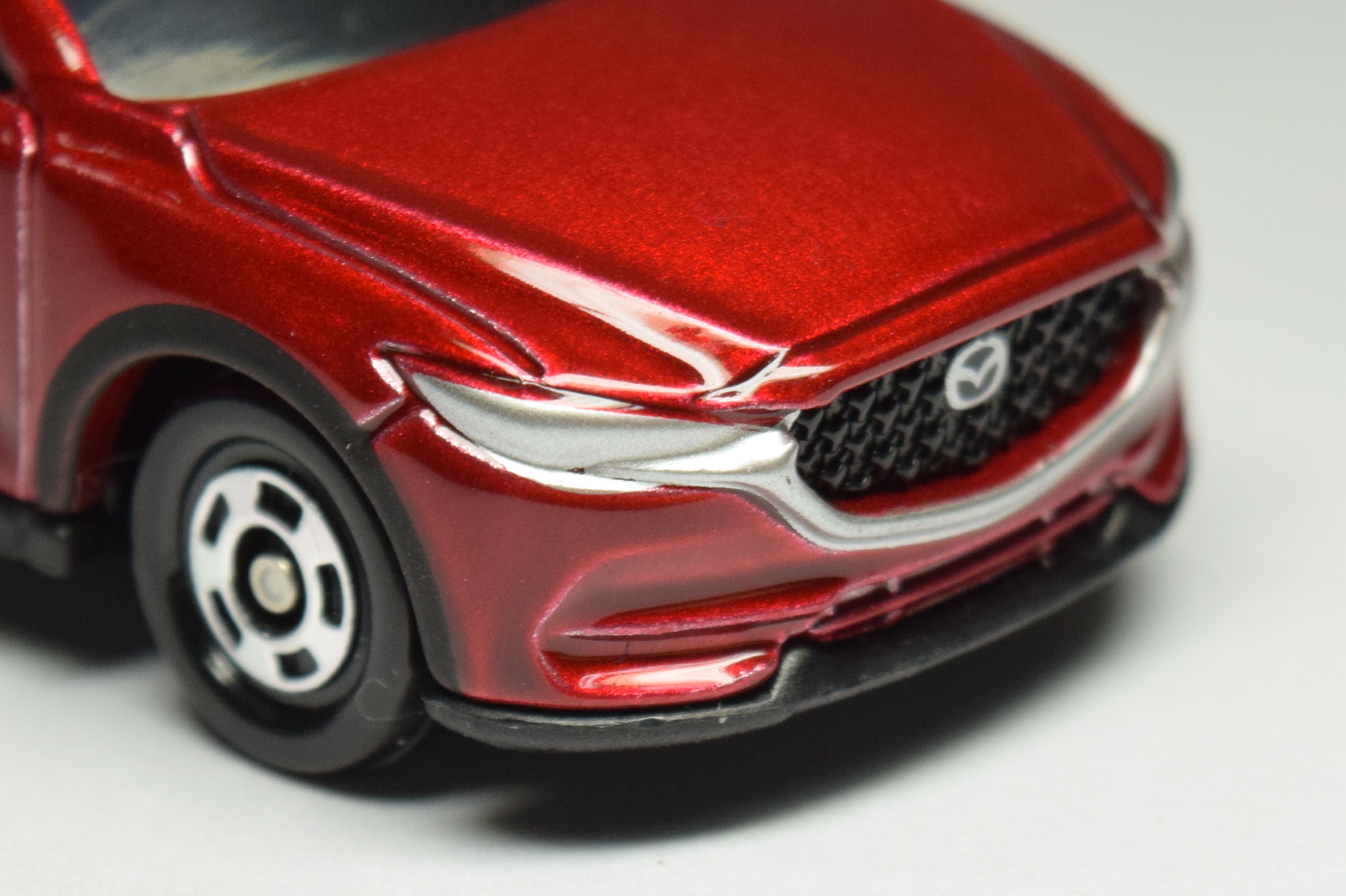 トミカ 2018年1月の新車 No.24 マツダ CX-5 レビュー : トミカ研究隊