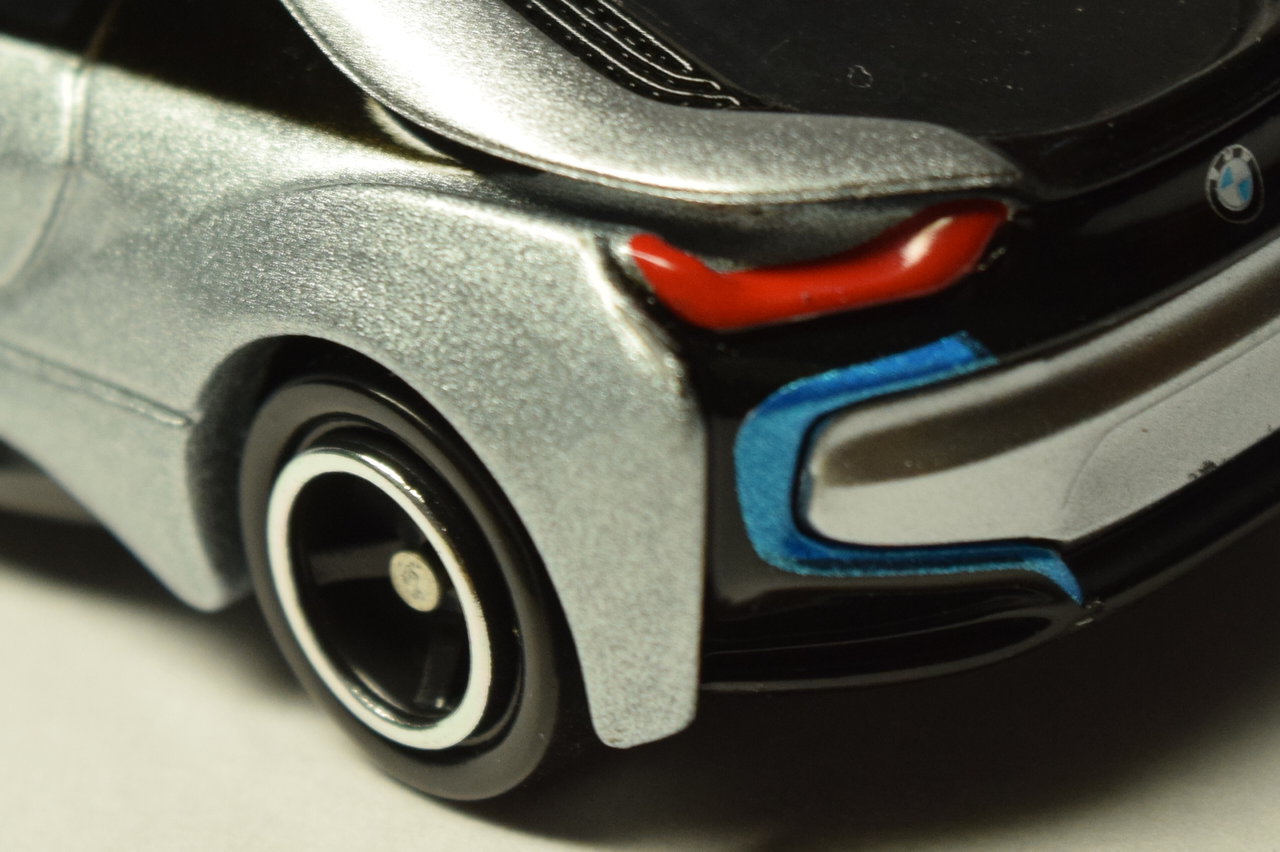トミカ 2016年11月の新車 No.17 BMW i8 レビュー : トミカ研究隊 トミカ 2016年11月の新車 No.17 BMW i8 レビュー : トミカ研究隊