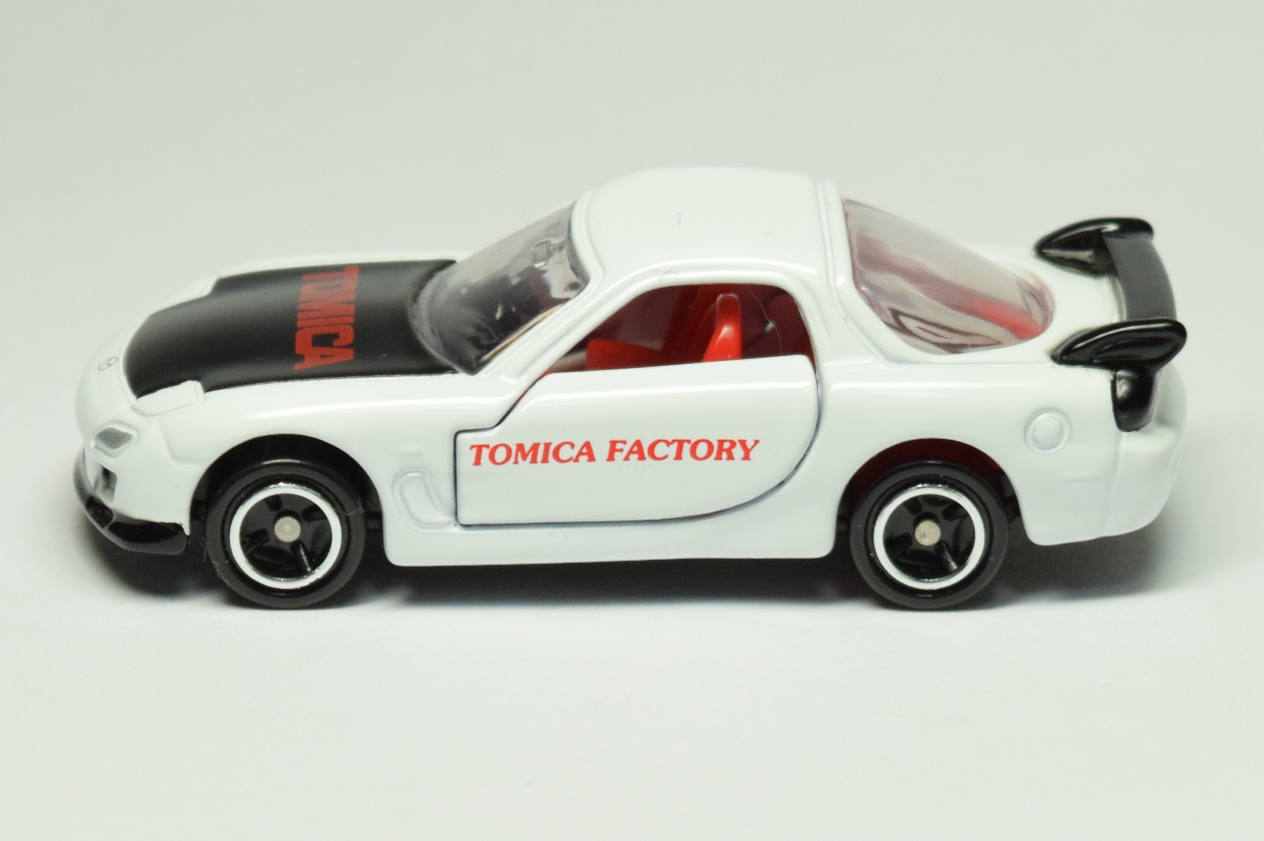 トミカ紹介】トミカ組み立て工場 第11弾 マツダ RX-7 : トミカ研究隊