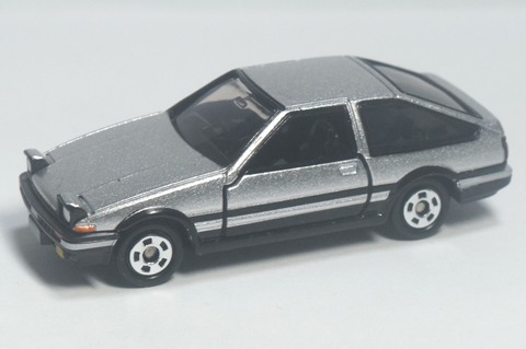 お値段に納得の仕上がりと完成度！【トミカ紹介】トミカ歴代名車