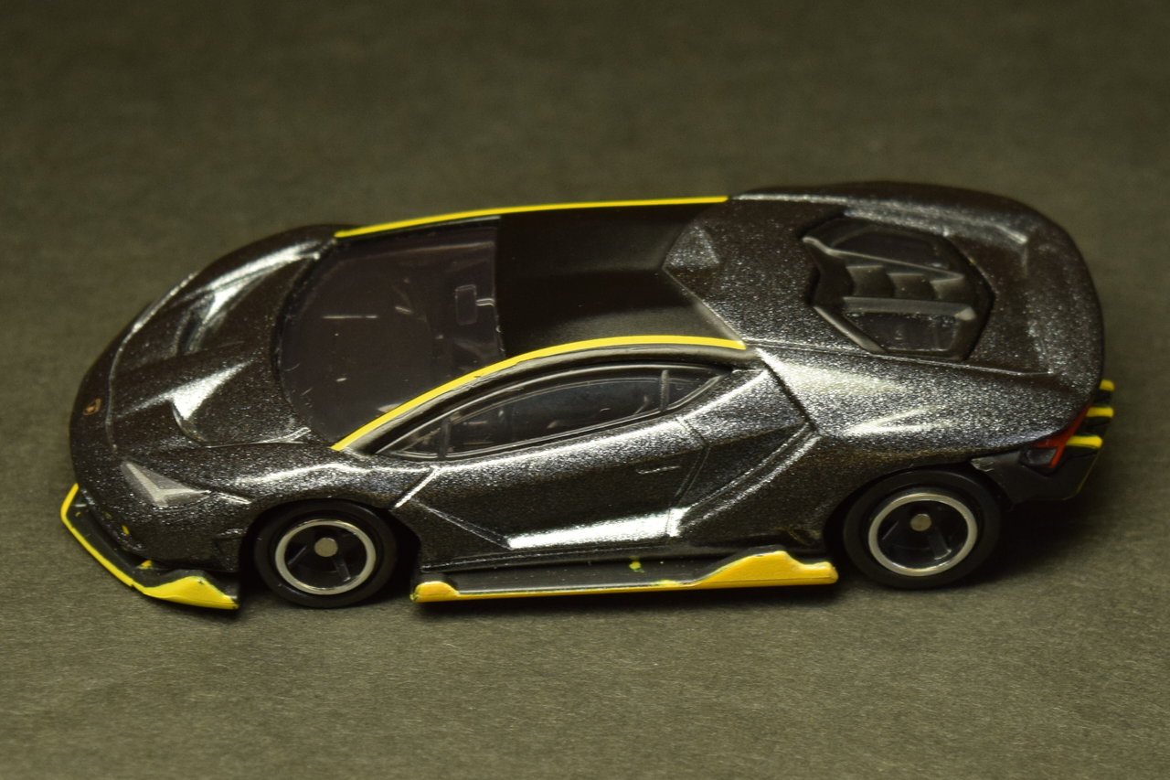 トミカ 2017年2月の新車 No.81 ランボルギーニ チェンテナリオ
