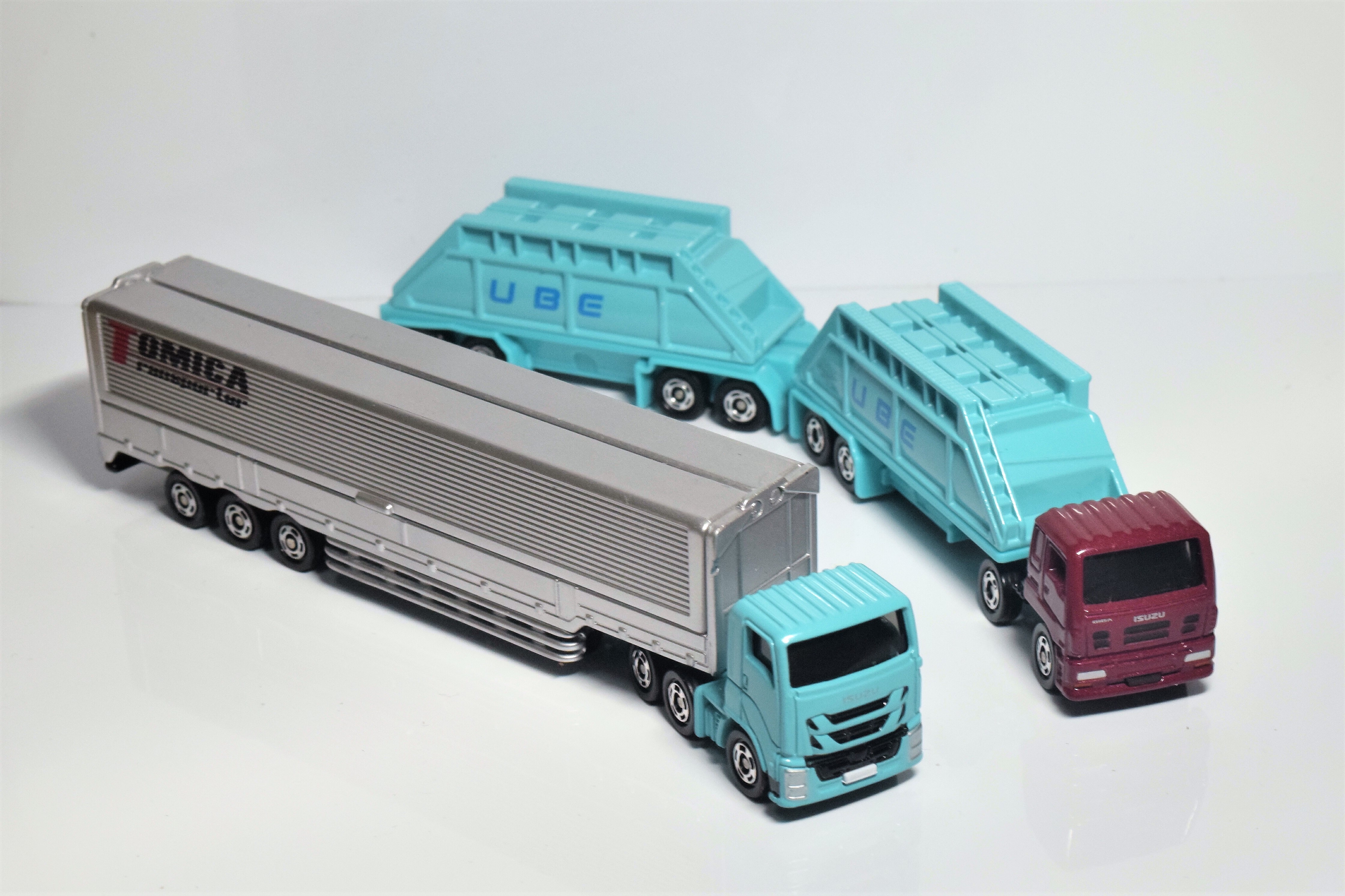 トミカ年9月の新車 ロングトミカ No 129 宇部興産 ダブルストレーラー レビュー トミカ研究隊 トミカ年9月の新車 ロングトミカ No 129 宇部興産 ダブルストレーラー レビュー トミカ研究隊