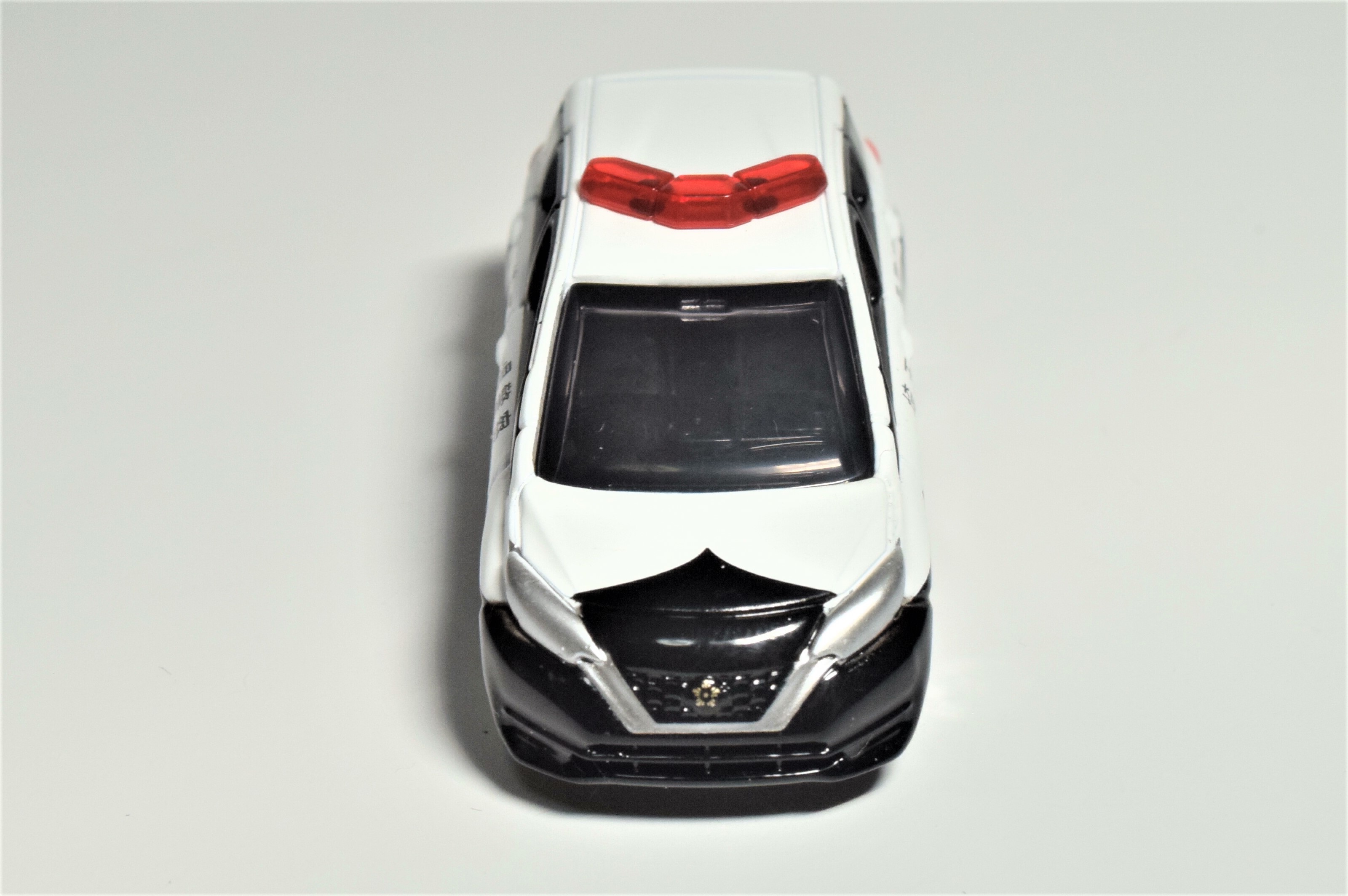 トミカ 2020年2月の新車 No.21 日産 ノート パトロールカー レビュー