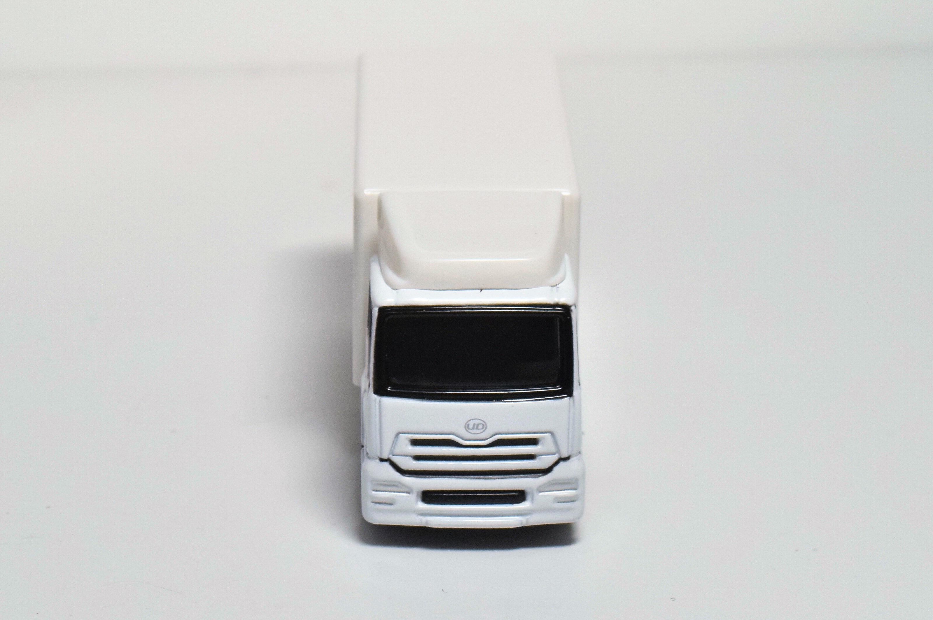 トミカ紹介】TCNオリジナル AUTOBACS RACING TEAM AGURI TRUCK