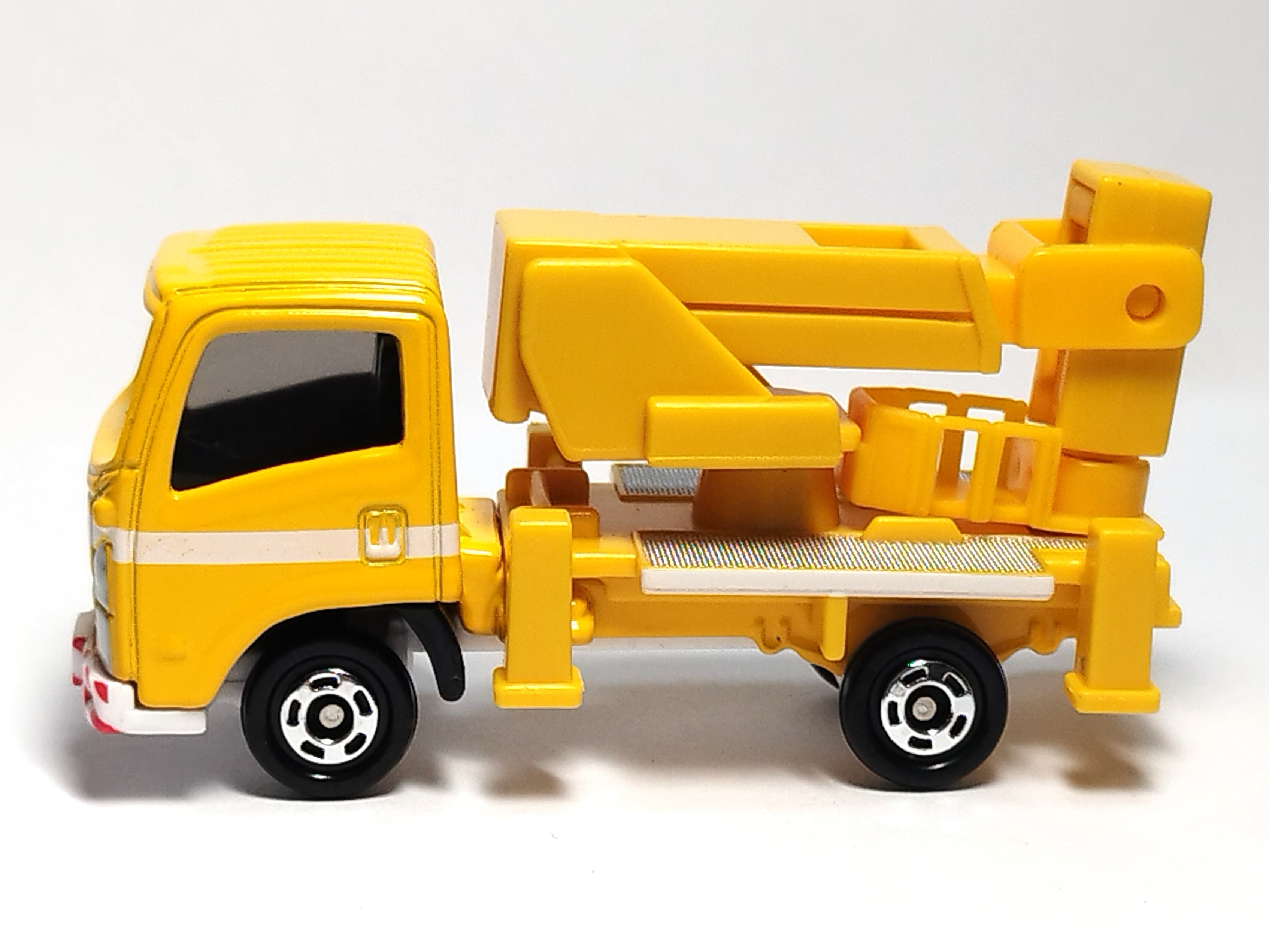 実在車両ベースで秀逸！【トミカ紹介】 トミカギフトセット どうろを