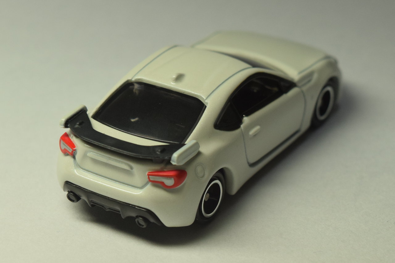 トミカ 2016年8月の新車 No.86 トヨタ 86 レビュー : トミカ研究隊