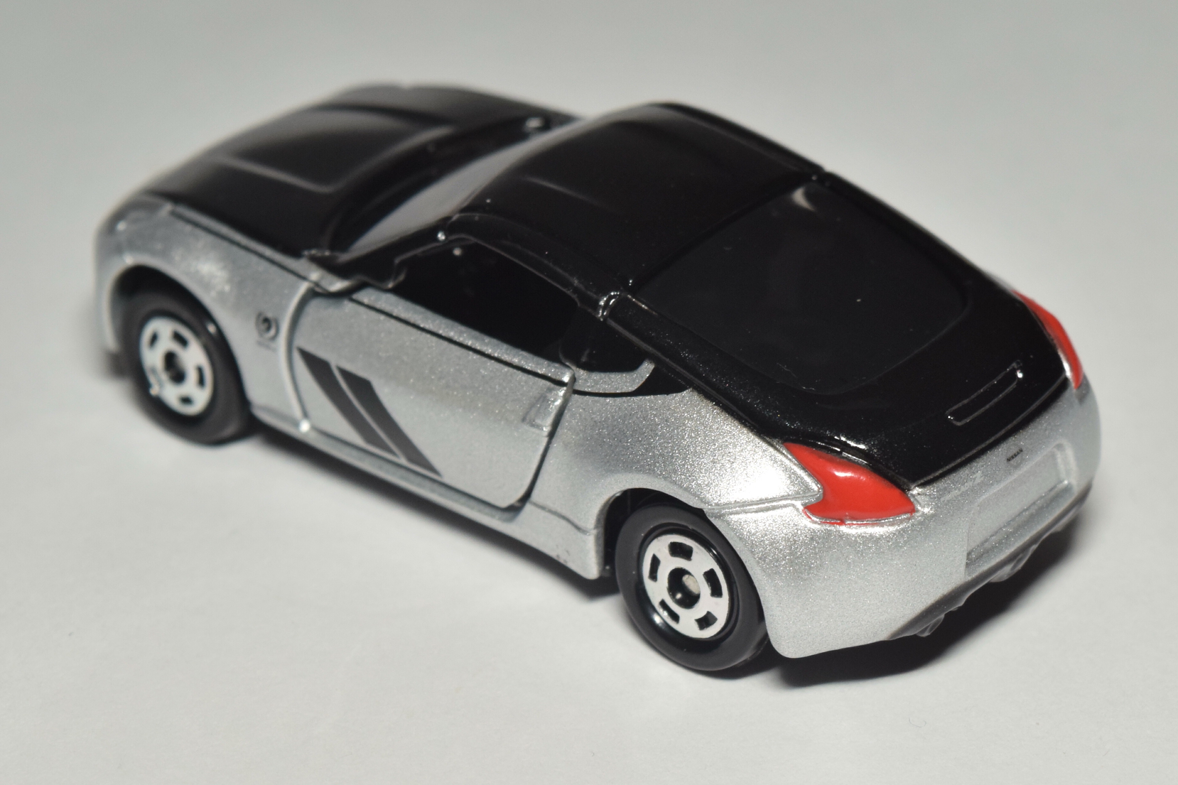 トミカ紹介】フェアレディZ 50th アニバーサリーコレクション : トミカ