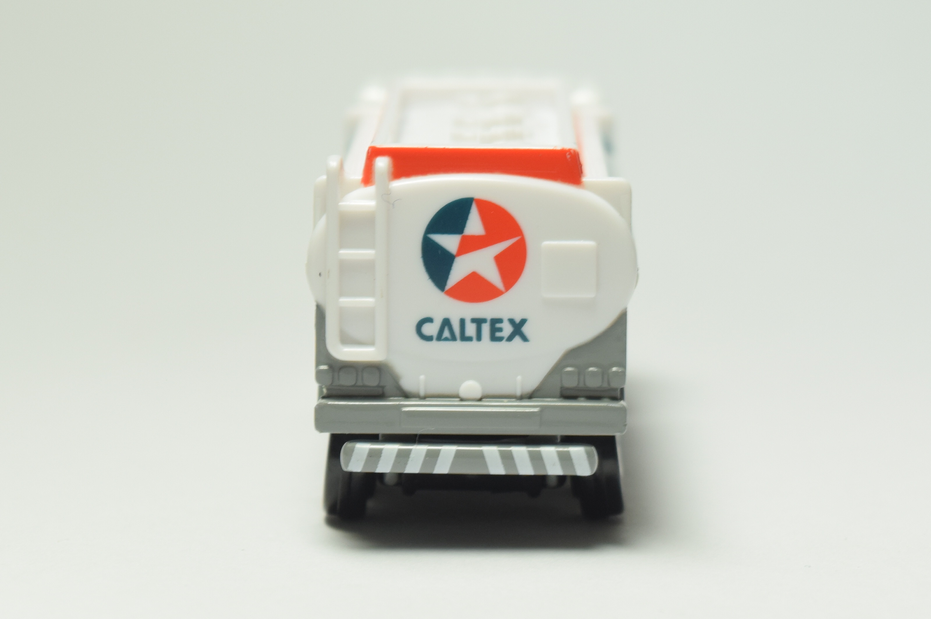 トミカ紹介】海外限定トミカ UDトラックス クオン カルテックス