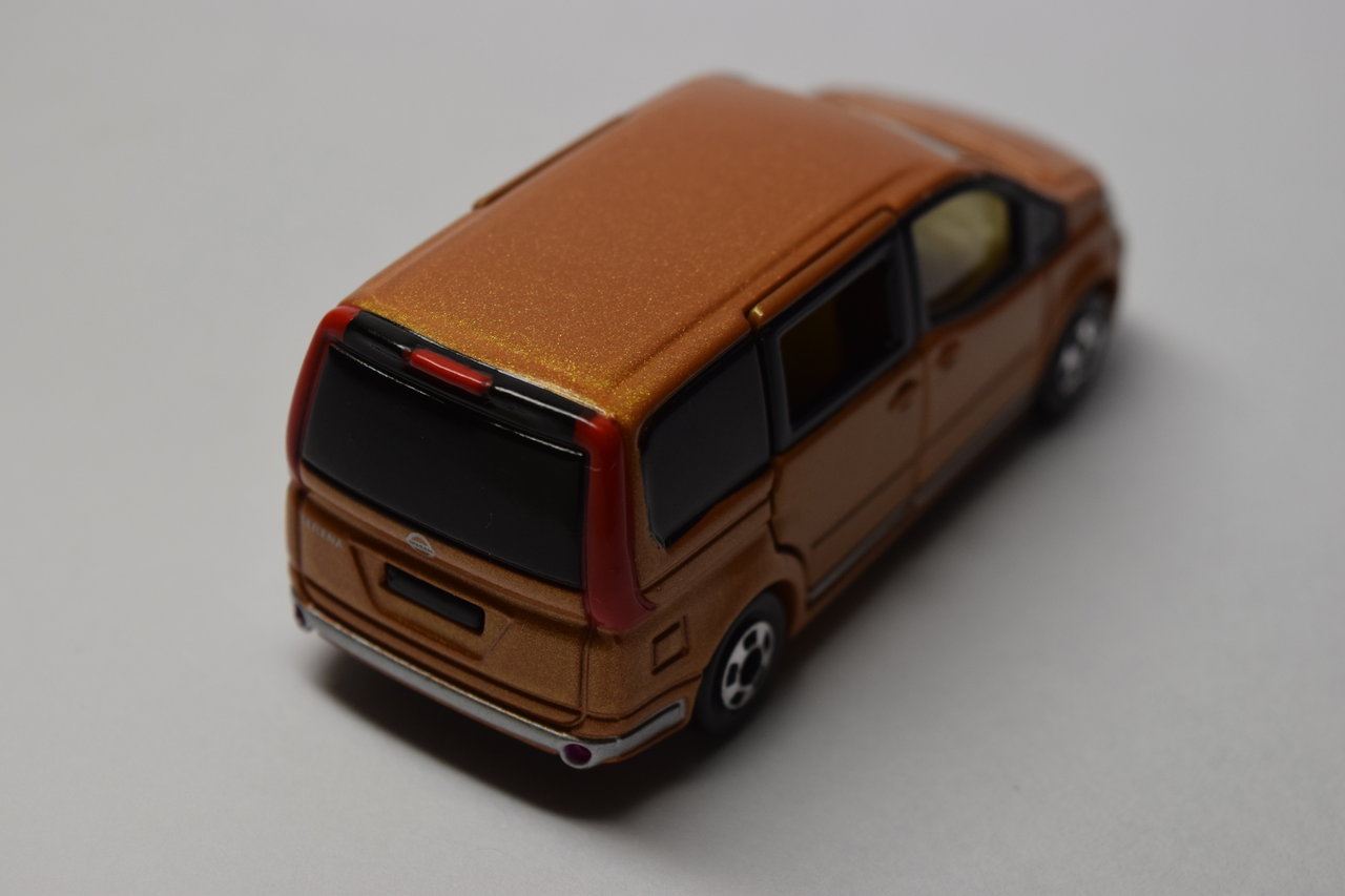 プレイバックトミカ】 No.109 日産 セレナ : トミカ研究隊