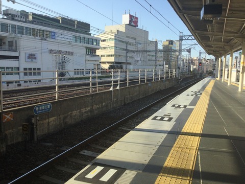 D70ED35C-C4A3-4EF5-97B8-8012D3DE2484