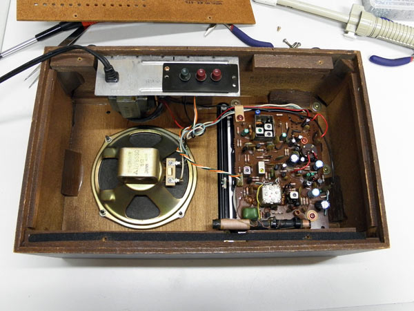 ナショナルAM/FMラジオRE-675 : 無線・電子工作と趣味の日記