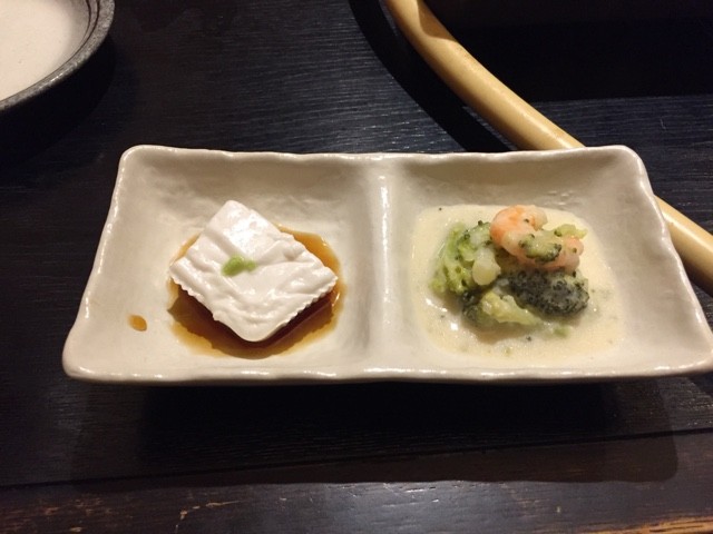 お酒が進む進む2種類の鍋 もつ鍋 やましょう 裏 道 食 堂 お酒が進む進む2種類の鍋 もつ鍋 やましょう 裏 道 食 堂