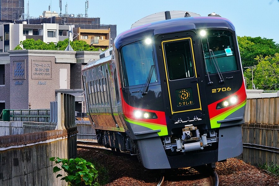 四国2700系8両 ふと