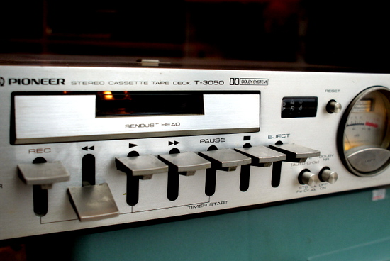 パイオニア PIONEER T-3050 カセットデッキ 現状 た HGS] パイオニア T-3050 ステレオカセットデッキ 1979年発売 昭和