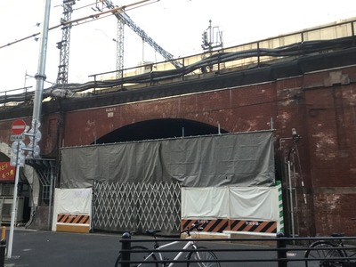 3A5FE796-5908-49F1-A02E-45B6996483EC