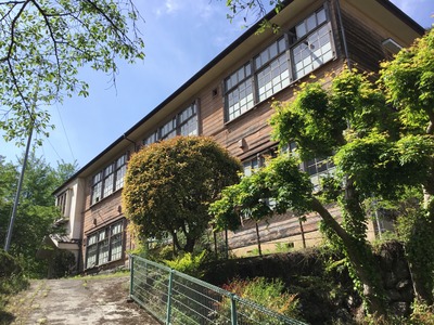 C04D01F9-F68C-4DFA-AB8A-8843B9B42203