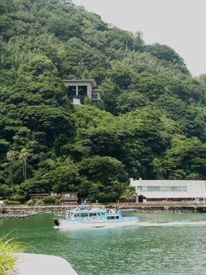 12D69749-9B28-4D0E-BFF3-32A0083C28A1