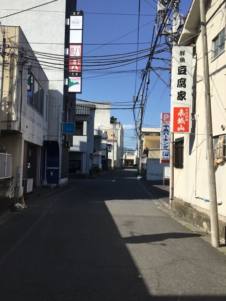 群馬県桐生市 3 路地裏スナック街 散歩と旅ときどき温泉