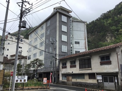 AA256A66-8B5A-46DD-96EE-6195DCB8B2EE