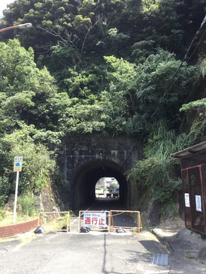 8C8D7C71-17B5-4B76-BE76-E98E6AD61421