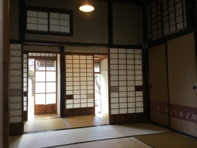 CCAC07D6-A703-4E75-905F-0A9AB7120CDA