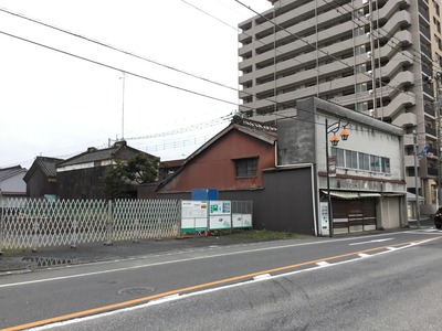 8E00476C-F8FA-4B2B-B850-E8F27028BB28