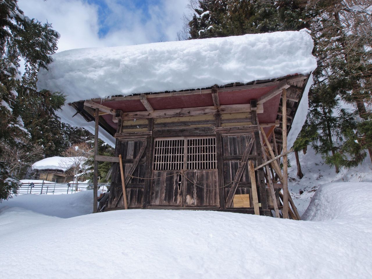 廃墟バックカントリー 大町の廃村「大倉」を目指す : 北信州探検日記