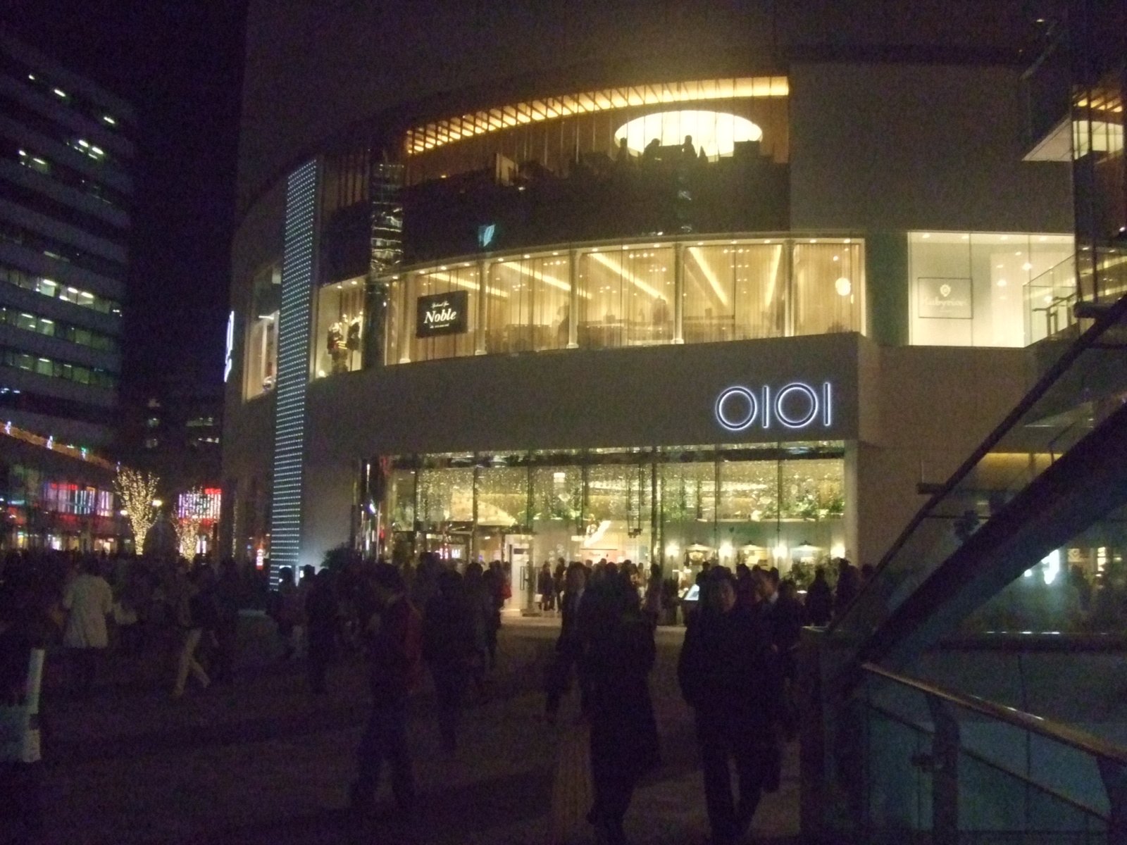 有楽町マルイは 身の丈ヤングアダルト を照準 ドッと混む 売場づくりの知恵広場