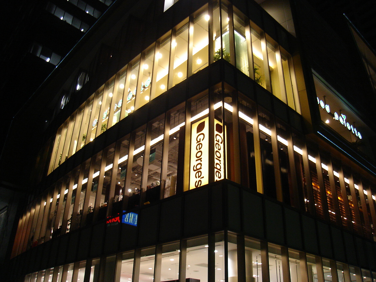 オリナス錦糸町は遊びゴコロ満載 ドッと混む 売場づくりの知恵広場