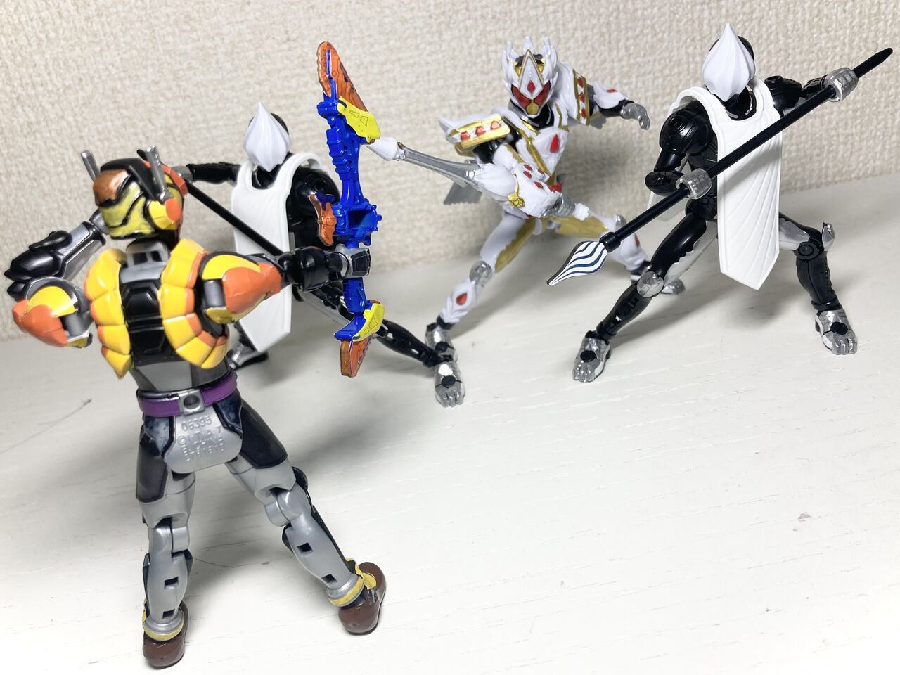装動】仮面ライダーガヴ GV2 Fate装動 仮面ライダーギーツ レビュー 銀 