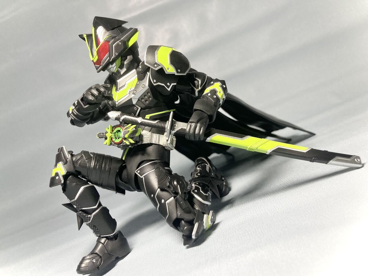 S.H.Figuarts仮面ライダータイクーンブジンソード ※箱ボロボロ S.H.Figuarts仮面ライダータイクーンブジンソード ※箱ボロボロ