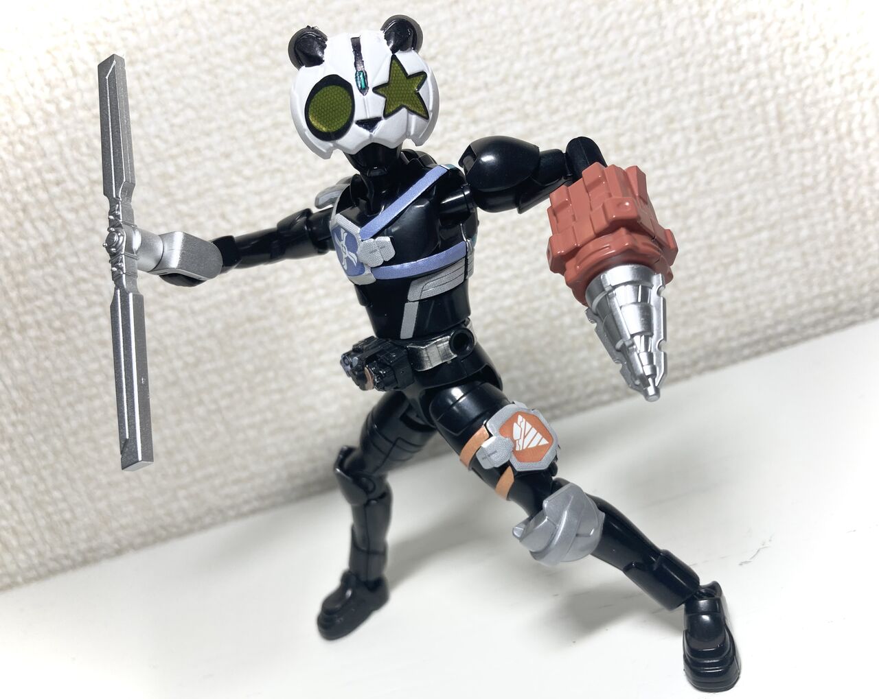 装動 仮面ライダーギーツ ID4 箱売り 希少！装動 仮面